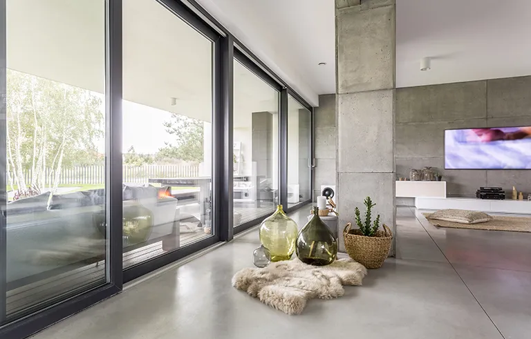How to Choose the Right Main Door That Stands Up to Rain and Heat 1 Spacious modern home with minimalist glass aluminium main door